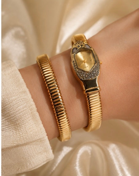 Single layer snake watch