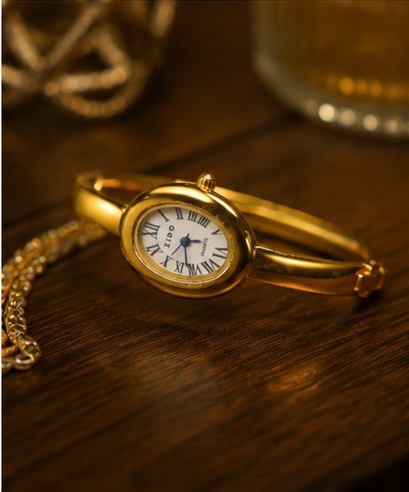 Oval classic watch