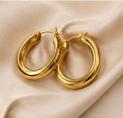 Minimalist U-Shaped Chunky Hoops
